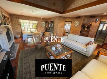 Casa · 200m² · 5 Ambientes · 2 Cocheras · Casa - El Sosiego - en Lote Interno - Casa Cerca del Ingreso