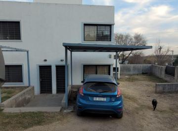 Casa de 3 ambientes, Villa Allende · Recibe Menor - Financia - Duplex 2 Dorm en Venta - Housing - Pileta - Villa Allende