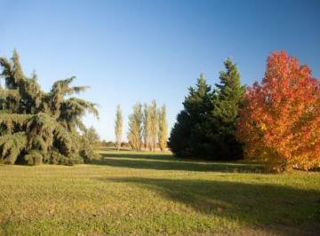 Terreno · 2456m² · Venta de Lote en La Primavera Golf Country Club, Carlos Keen, Luján.