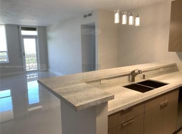 Departamento · 93m² · 3 Ambientes · 1 Cochera · Departamento en Venta en Bal Harbour, Miami, Florida
