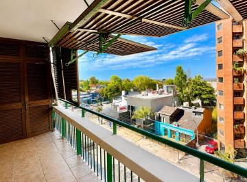 Departamento de 3 ambientes, Vicente López · Joya! Semipiso 3 Amb con Vista Parcial Al Rio en La Lucila a Pasos del Rio