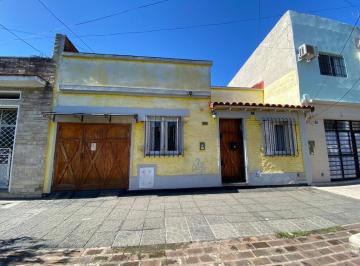 Casa · 96m² · 4 Ambientes · Casa - 2 Dorm. - Lomas de Zamora Oeste
