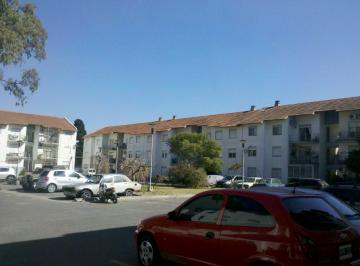 Departamento · 80m² · 4 Ambientes · 1 Cochera · Departamento - Quilmes Oeste