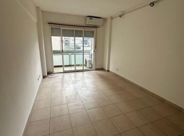 Departamento de 1 ambiente, San Nicolás · Alquiler Montserrat Montevideo Al 700 1 Ambte C/balc. Al Cintrafrente Impecable