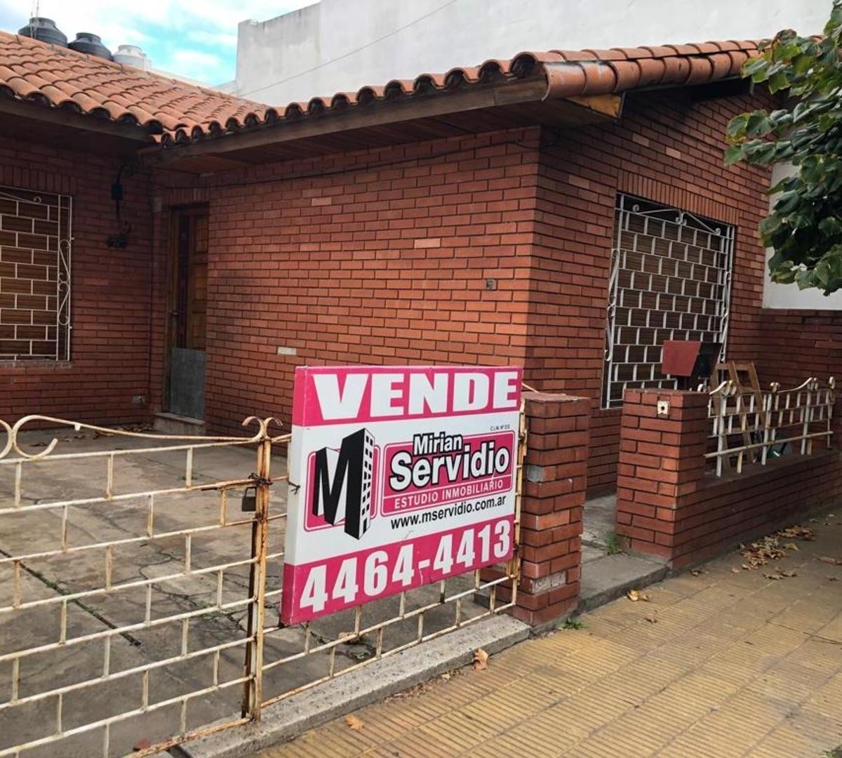 J Gonzalez Castillo 100