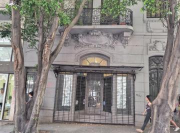 Oficina comercial · 200m² · 9 Ambientes · Oficina Comercial en Dos Plantas Tipo PH Sin Expensas!