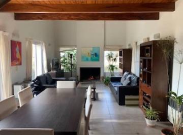 Casa · 173m² · 4 Ambientes · 1 Cochera · Casa de Tres Dorm., Venta, Alvear, La Carolina Golf & Country Club