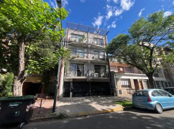 Departamento de 2 ambientes. Tercer piso contrafrente a una cuadra de Av. Centen · Departamento de 2 Ambientes en Alquiler en San Isidro