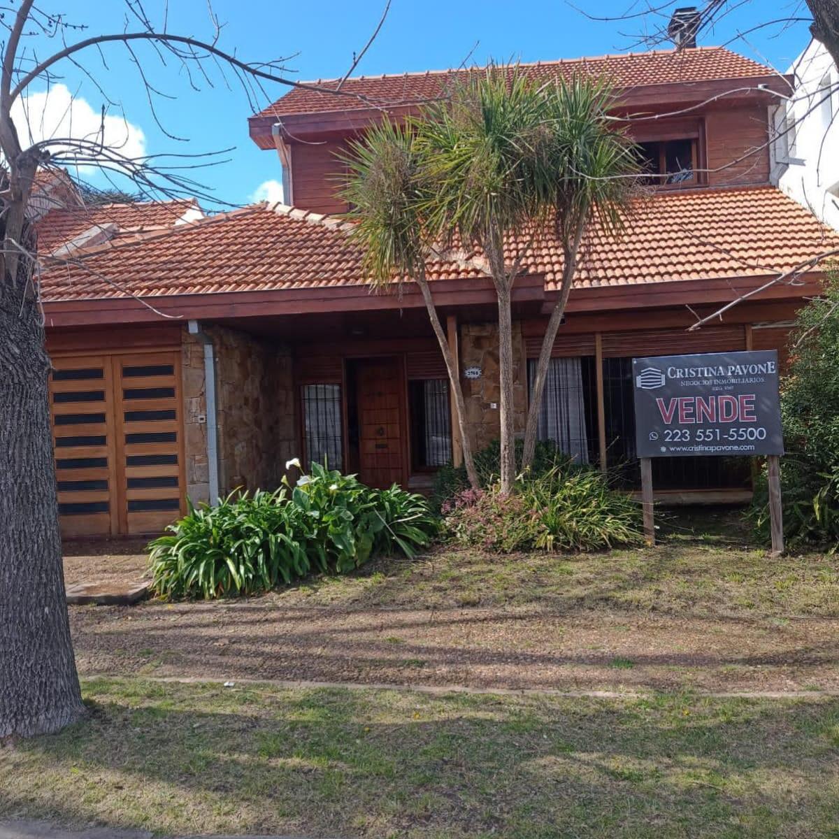 Chalet 3 amb, 190m² con garage y parque — Corrientes