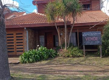 Casa de 3 ambientes, Mar del Plata · Chalet en Dos Plantas. Lote de 10 X 23.nuevo Valor