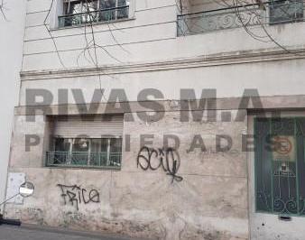 Casa · 266m² · 4 Dormitorios · 43 E/ 13 y 14 - Casa Sobre Lote de 8 X 40 - Ideal Constructora