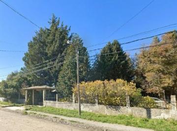 Casa · 320m² · 4 Ambientes · 2 Cocheras · Casa Terreno en Venta Bariloche Oportunidad Desarrollo