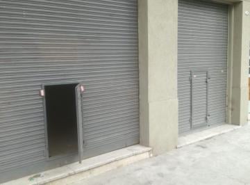Local comercial , Liniers · Local de 30 m Cub/ Lisandro de La Torre Al 800