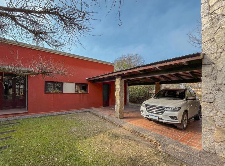 Casa · 492m² · 10 Ambientes · 2 Cocheras