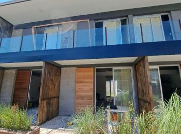 Casa · 80ha · 3 Ambientes · 1 Cochera · Duplex de Categoria a Estrenar!