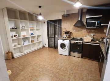 Casa de 4 ambientes, Mendiolaza · Chalet 4 Ambientes con Quincho y Parque. Mendiolaza - Pcia. de Cordoba