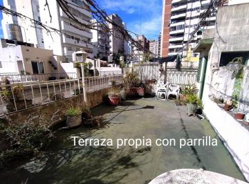 PH de 7 ambientes, Caballito · Caballito. en Venta PH, 6 Ambientes. Terraza. Súper Luminoso. Baj Expensas a Recic
