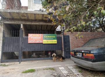 Casa · 200m² · 5 Ambientes · 1 Cochera · Casa - Temperley