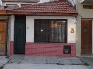 PH · 60m² · 3 Ambientes · PH Al Frente de 3 Ambientes, con Patio, Totalmente Independiente. Refaccionado.