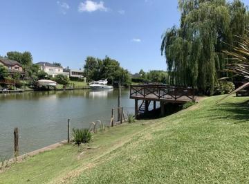 Casa · 378m² · 6 Ambientes · 1 Cochera · Casa en Alq. Temporario Ubicado en Santa Maria de Tigre, Rincón de Milberg, Tigre