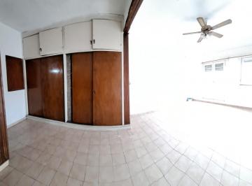 Departamento de 2 ambientes, Lomas de Zamora · Departamento de Dos Amplios Ambientes Al Frente en Primer Piso