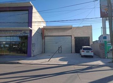 Local comercial · 150m² · 4 Cocheras · Local en Venta en Escobar