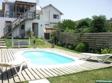 Foto1 · Casa en Alquiler a m del Mar, con Piscina y Parrillero