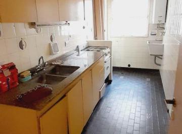 Departamento de 2 ambientes, Caballito · 2 Amb. Fente, Bcón, Coc. Lav, L/c, Dorm C/plac. - a /profesional - m. Luminosoxxreservadox