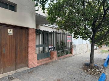 Casa · 252m² · 4 Ambientes · Casa en Pleno Centro de La Ciudad - Zona Facultad Medicina