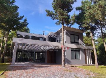 DIT-DT1-5612_2 · Casa 5 Dorm.. | Residencial 1 481