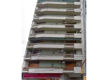 Departamento · 72m² · 3 Ambientes · Amplio 3 Ambientes en Excelente Estado Al Frente con Balcon