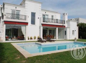 Casa de 5 ambientes, Tigre · Bustamante Prop Nordelta Castores 11062 Alquiler Verano Febrero Tigre
