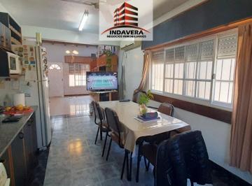 PH de 3 ambientes, Tres de Febrero · Excelente PH de 320 m² Totales. 3 Amb. Quincho. Hermoso Fondo. Caseros Centro
