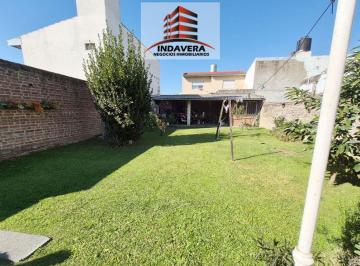 PH de 3 ambientes, Tres de Febrero · Excelente PH de 320 m² Totales. 3 Amb. Quincho. Hermoso Fondo. Caseros Centro