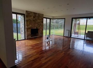 Casa de 10 ambientes, Godoy Cruz · Casa en Venta Barrio Palmares Mendoza
