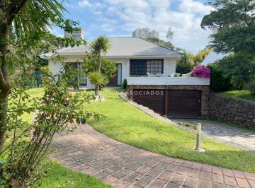 Foto1 · Casa en Venta de 5 Dorm., Punta del Este.