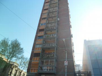 Departamento de 2 ambientes, Morón · Moron Centro - Semipiso - Frente a La Plaza - 2 Amb con Cochera - Apto Prof. Vista Panorámica