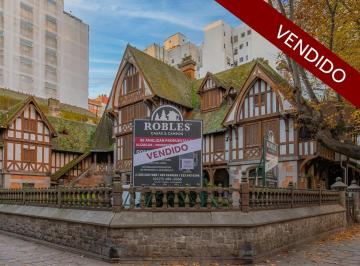 Local comercial · 1578m² · 10 Ambientes · Importante Residencia de Patrimonio Histórico "Villa Devoto", en Esquina de Mar del Plata. Vendido