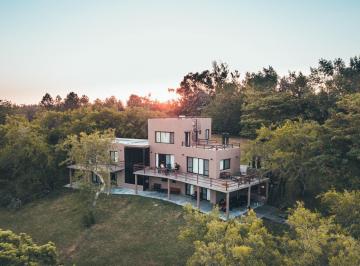 Quinta vacacional de 12 ambientes, Zárate · Puerto Panal Casa con Espectacular Vista.