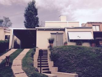 Casa de 5 ambientes, Río Ceballos · Venta Casa Moderna y de Excelentes Comodidades en Barrio Cantegril