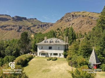 Casa · 680m² · 12 Ambientes · Venta Casa Única de 680 m² de Estilo Belga Sobre 20 Hectáreas en San Martin de Los Andes