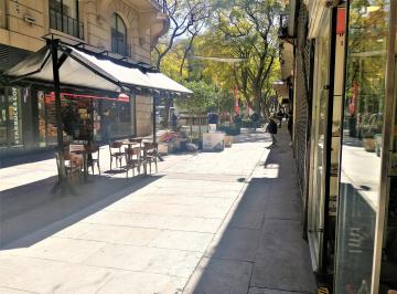 Local comercial , Retiro · Florida Al 900. Galeria Florida Center, Zona de Plaza San Martin y Hotel Plaza.