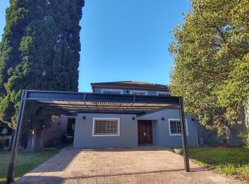 Casa · 219m² · 5 Ambientes · 5 Cocheras · Divina Casa 3d + Dep. C/ Pileta Usd 158.000. - en Maschwitz Club