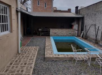 Casa · 200m² · 3 Ambientes · Casa - Virrey del Pino