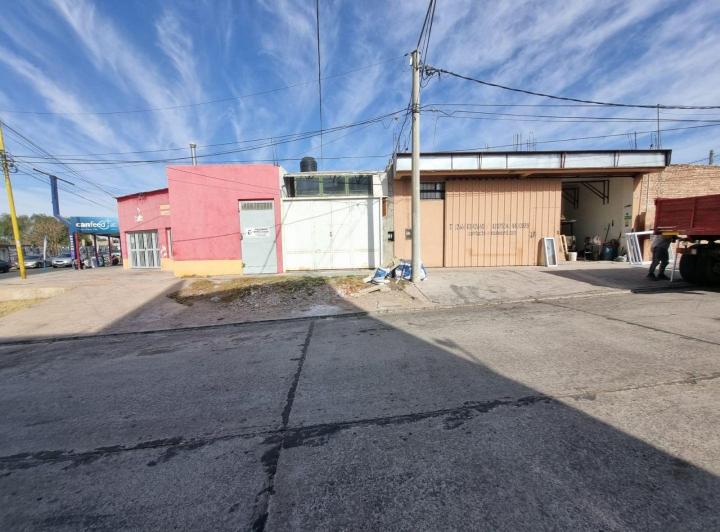 Local comercial · 200m²