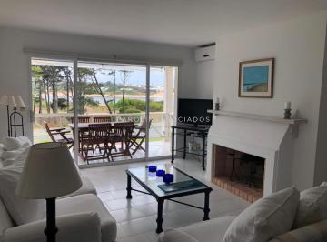 Foto1 · Apartamento de 2 Dorm. en Venta en Pinares de La Barra, Punta del Este.