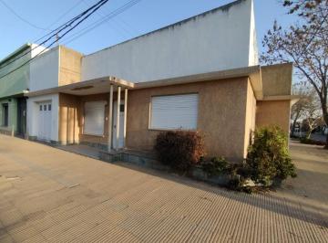 Foto · Castelli 2089. Casa en Alquiler en Esperanza