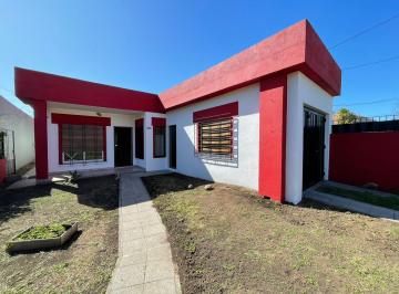 Casa de 3 ambientes, Almirante Brown · Casa en Venta con Excelente Lote en Adrogué.