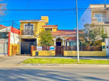 Casa de 6 ambientes, Mar del Tuyú · Casa en Venta en Mar del Tuyu