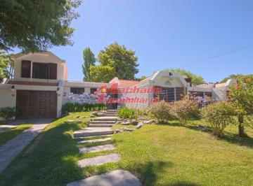 Foto1 · Casa de 4 Dorm. con Piscina Climatizada en Alquiler